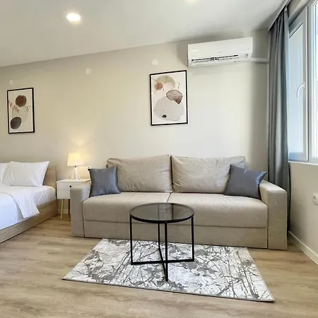 Elegant For 4 Guests In Center Apartament