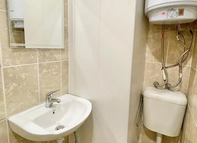 Elegant For 4 Guests In Center *